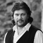 artist image Ahmet Şafak Neyleyim (Official Video) Neyleyim - Single