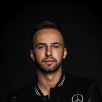 artist image Rene Rodrigezz feat. Sara De Blue Surrender Surrender (feat. Sara De Blue) - Single