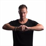 artist image Yves V, SESA feat. PollyAnna Alone Again (feat. PollyAnna) Alone Again (feat. PollyAnna) - Single