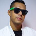 artist image Thombs feat. B R O S S Yo Voy (Remix) Yo Voy (Remix) - Single [feat. B R O S S] - Single