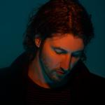 artist image Dean Lewis Looks Like Me Looks Like Me - Single