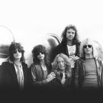 artist image Aerosmith Love In An Elevator (Single Version) Tough Love: Best Of The Ballads
